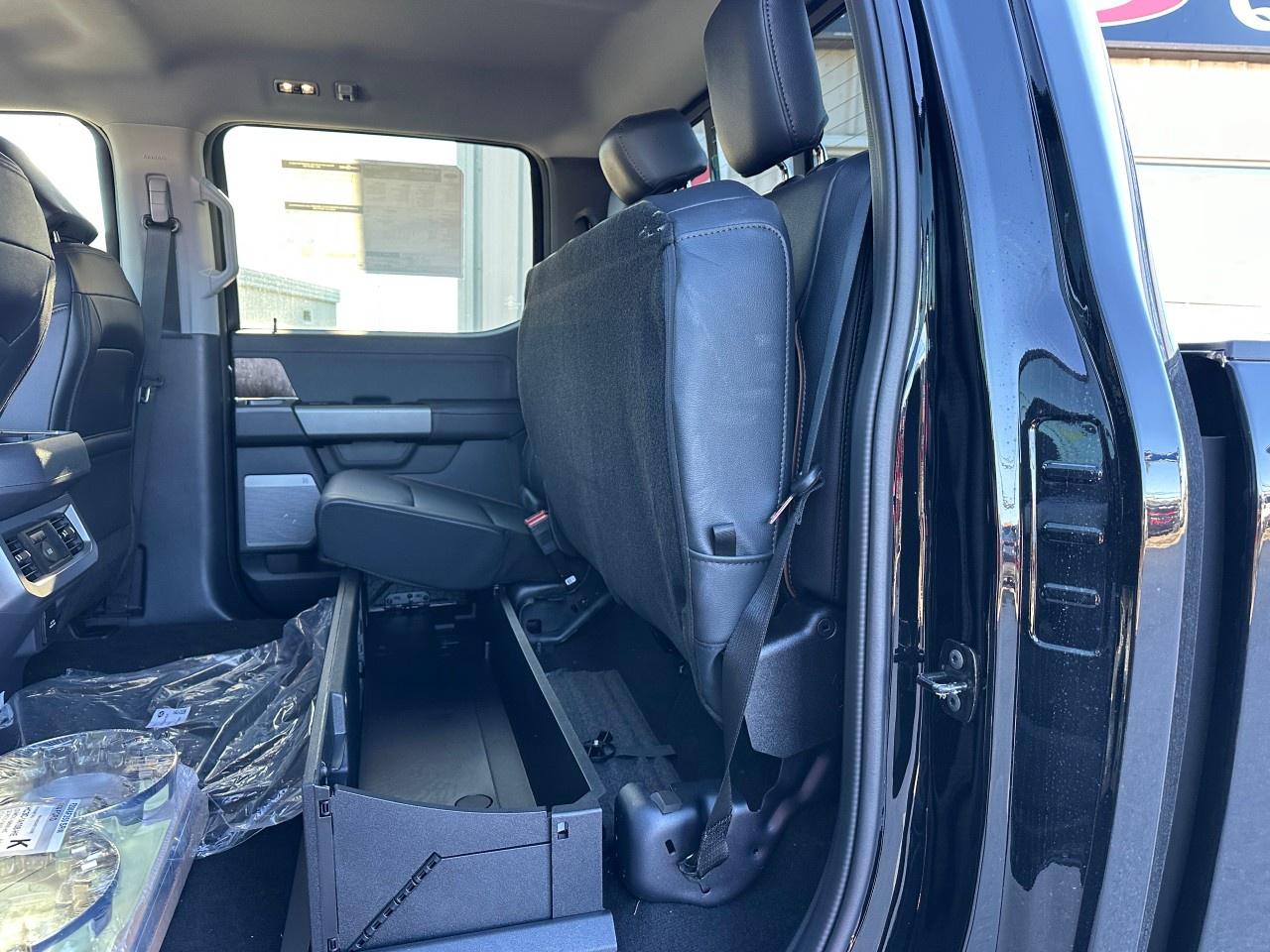 2026 Ford F-250 Super Duty SRW LARIAT 4WD CREW CAB 6.75' BOX Photo