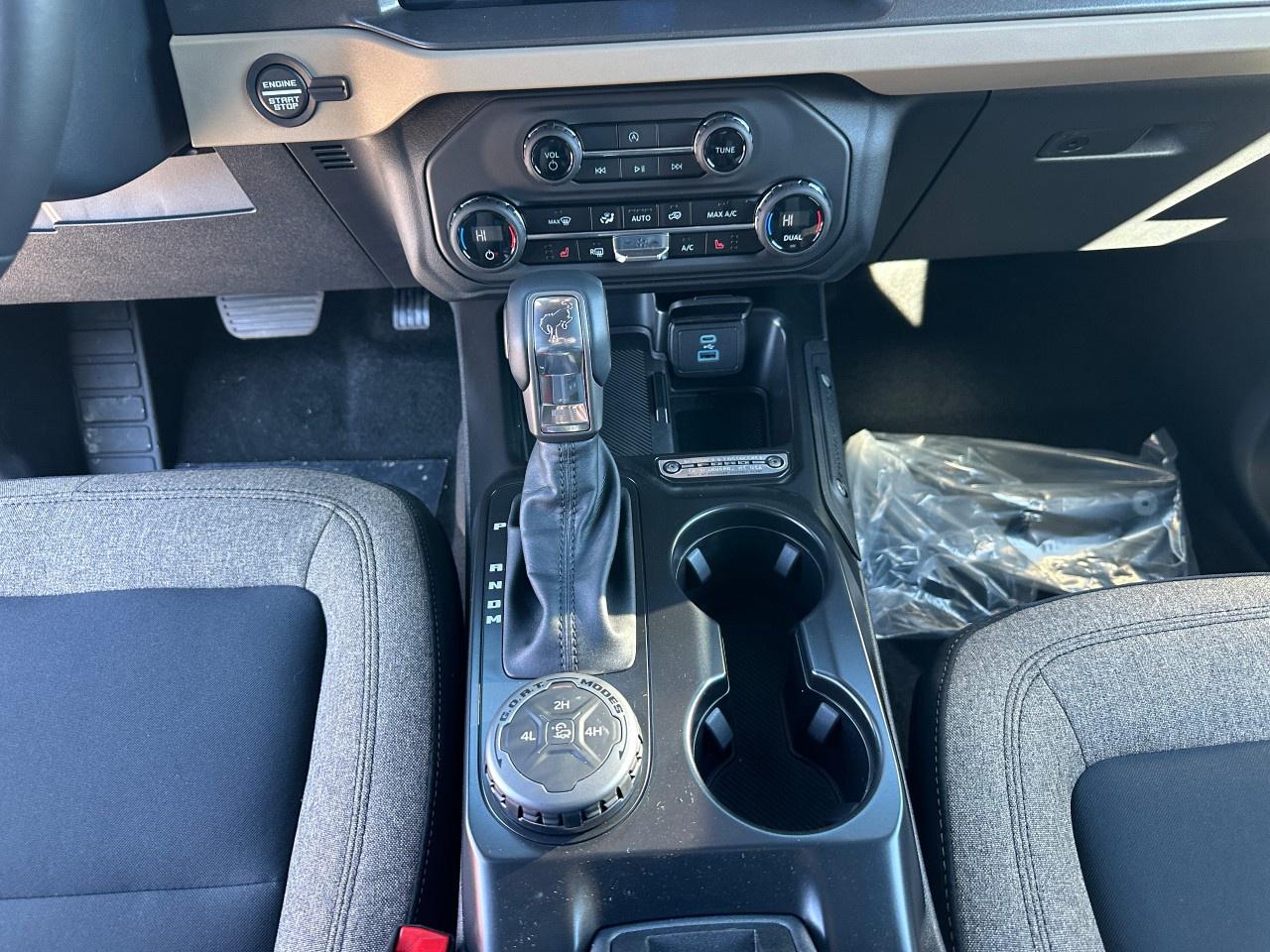 2025 Ford Bronco Big Bend 4 Door 4x4 Photo