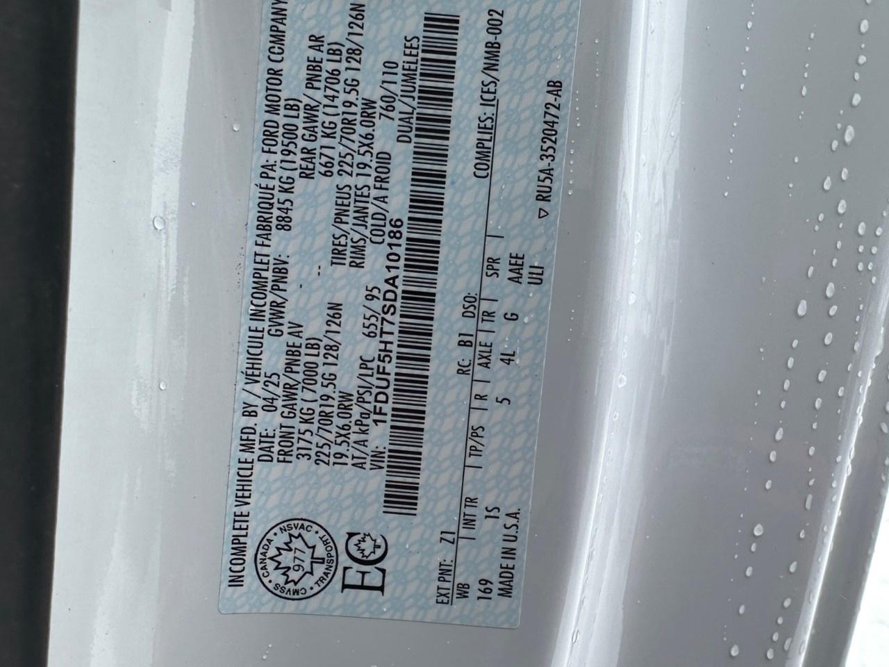 2025 Ford F-550 Super Duty DRW XL 4WD REG CAB 169" WB 84" CA Photo