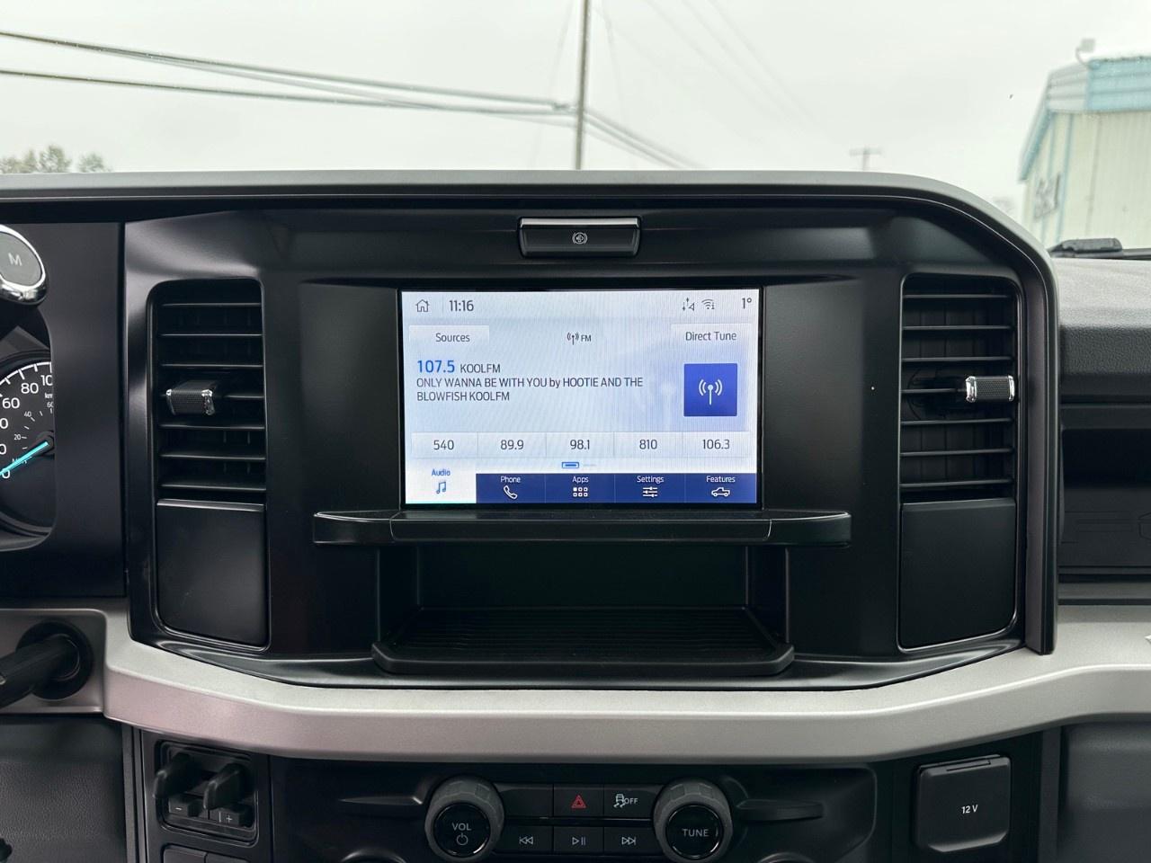 2025 Ford F-550 Super Duty DRW XL 4WD REG CAB 169" WB 84" CA Photo