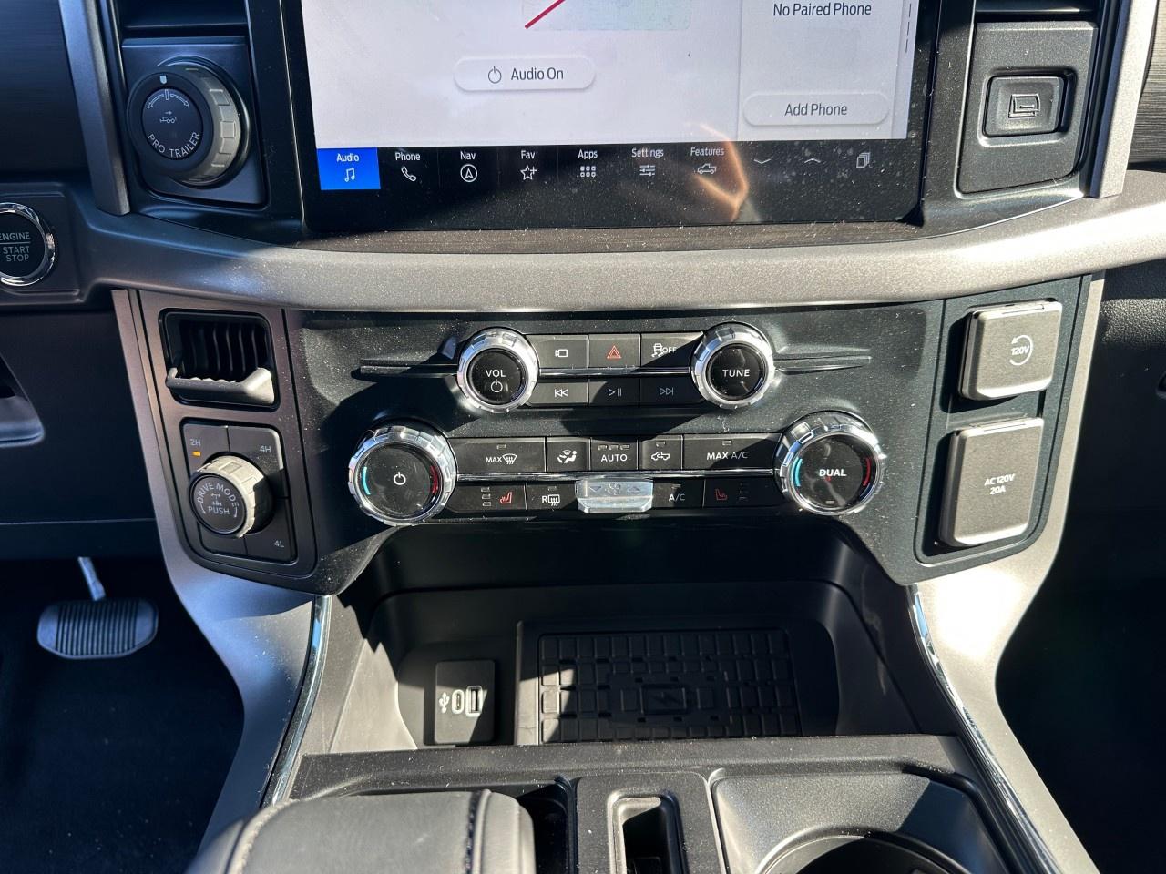 2025 Ford F-150 XLT 4WD SuperCrew 5.5' Box Photo