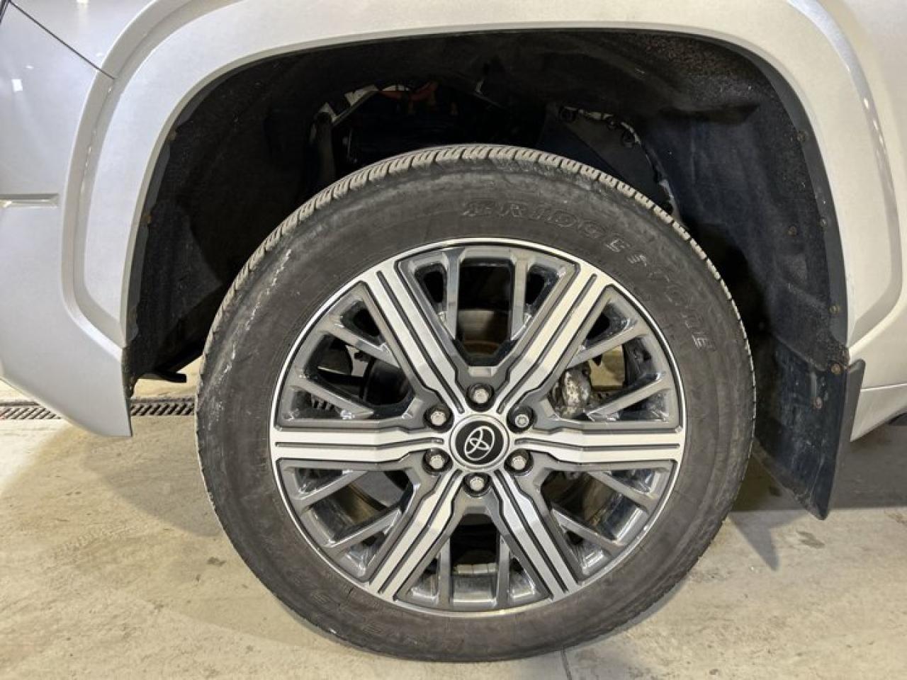 2023 Toyota Tundra Capstone Hybrid Crewmax 4x4 Photo