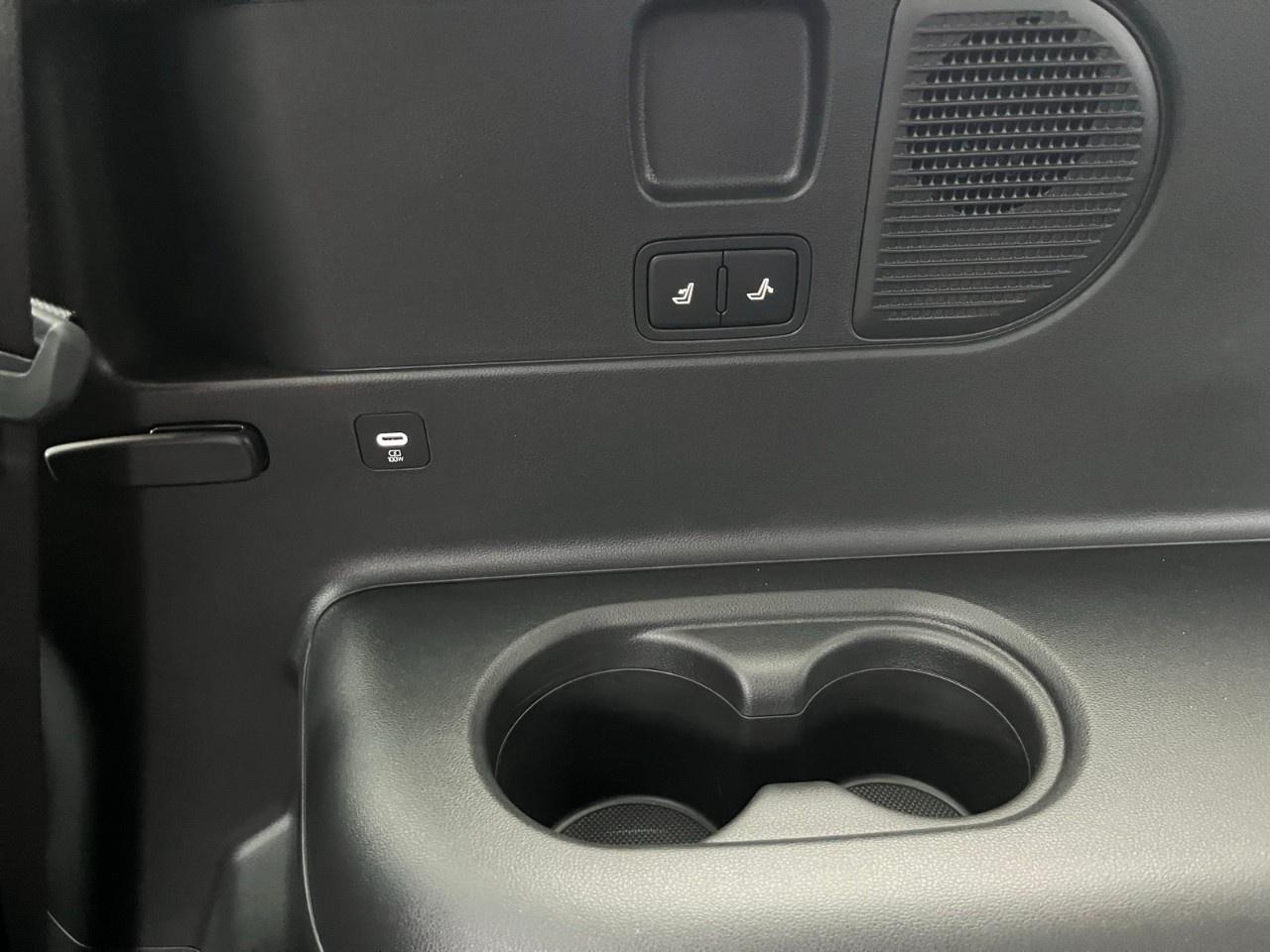 2026 Hyundai IONIQ 9 Preferred   AWD w/Ultimate Calligraphy Pkg Photo