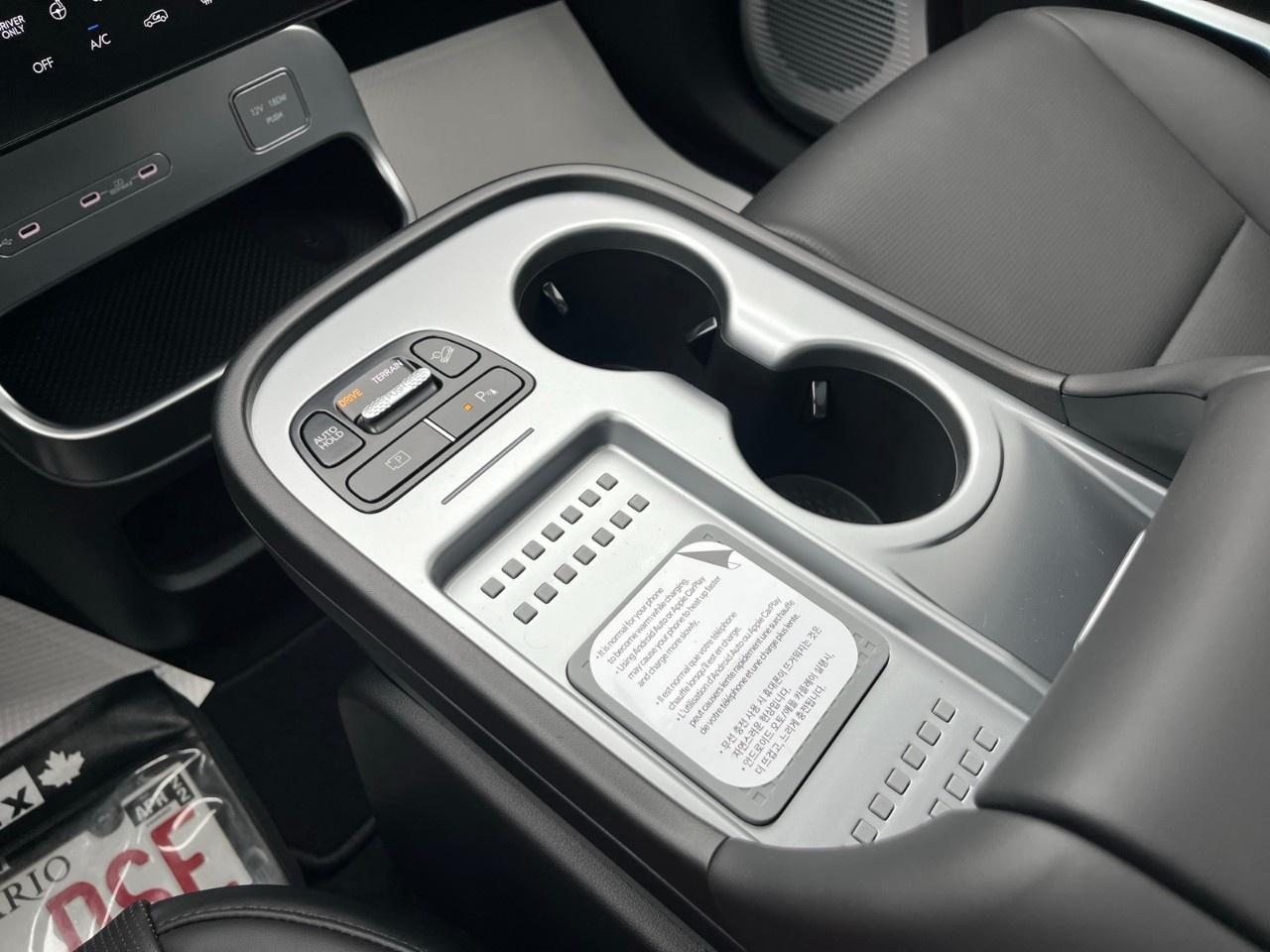 2026 Hyundai IONIQ 9 Preferred   AWD w/Ultimate Calligraphy Pkg Photo