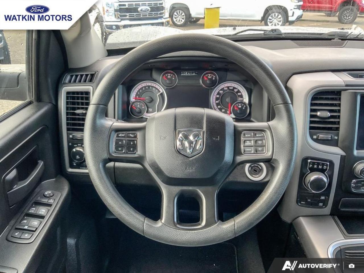 2021 RAM 1500 Classic CREWCAB 4X4 TRADESMAN Photo16