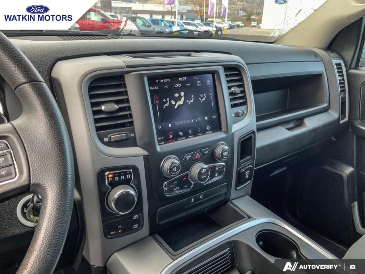 2021 RAM 1500 Classic CREWCAB 4X4 TRADESMAN Photo21