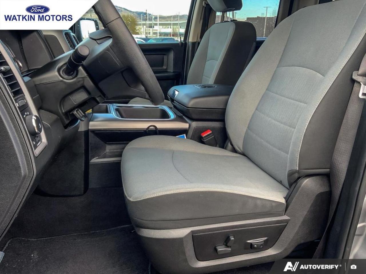 2021 RAM 1500 Classic CREWCAB 4X4 TRADESMAN Photo22