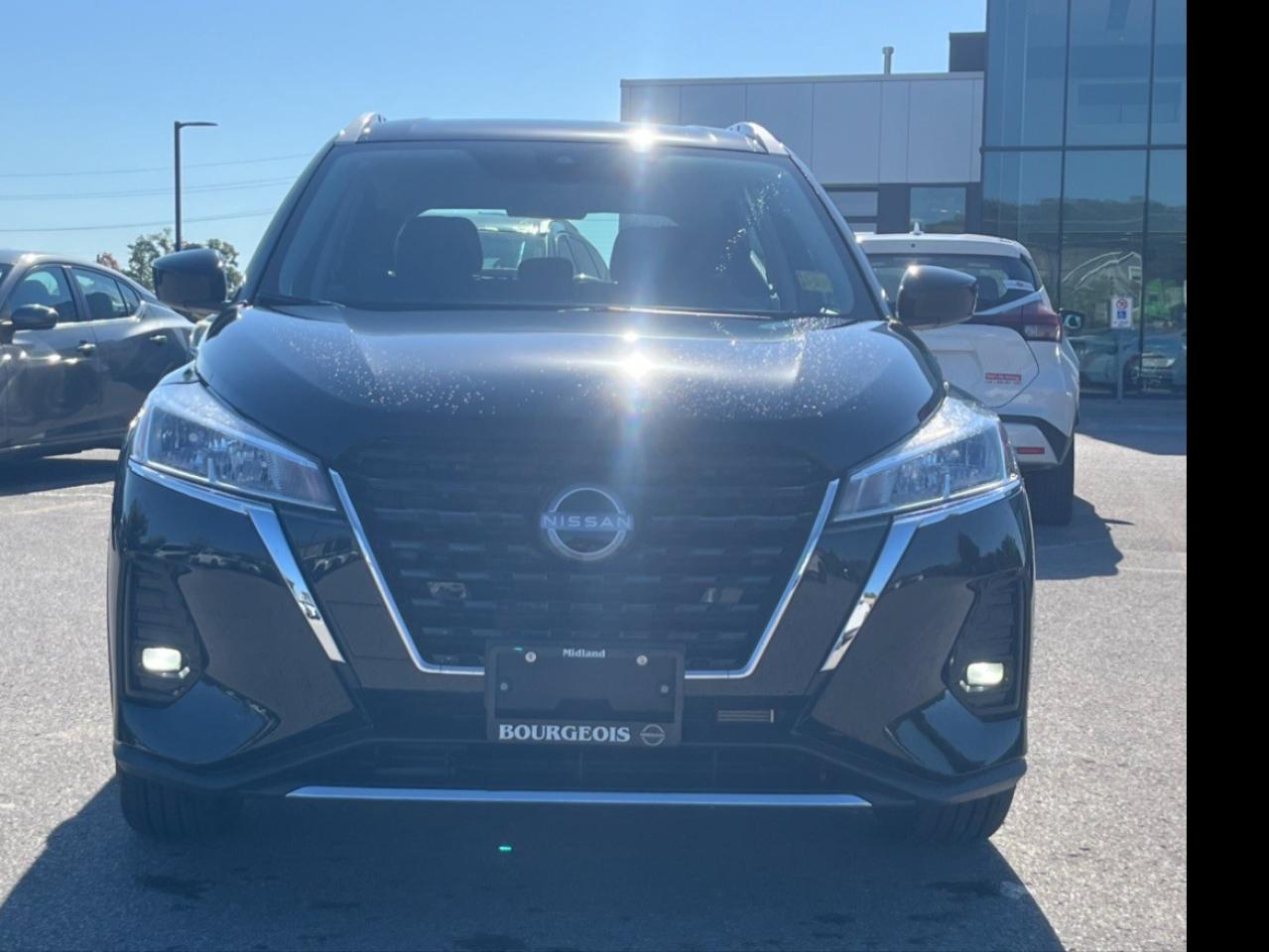 2025 Nissan Kicks Play SV FWD Photo