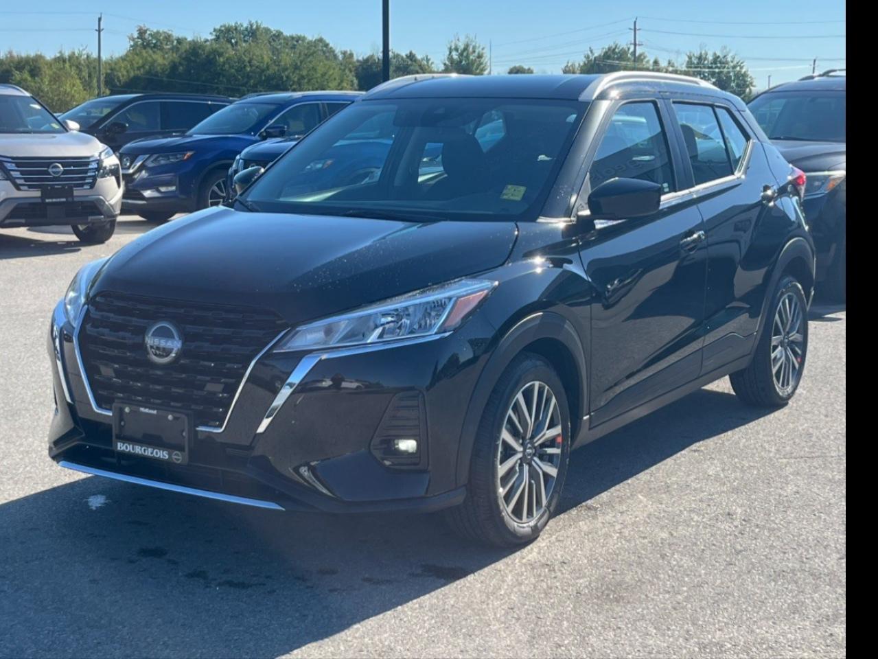 2025 Nissan Kicks Play SV FWD Photo