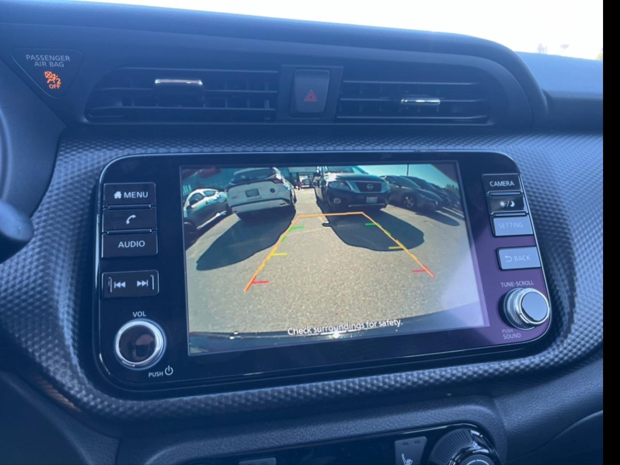 2025 Nissan Kicks Play SV FWD Photo