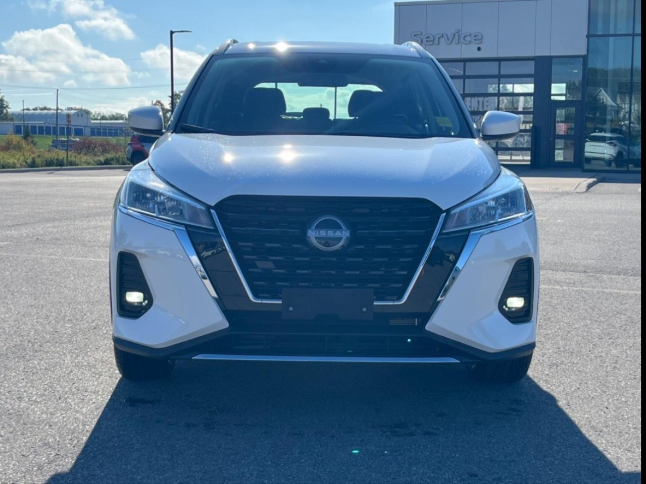 2025 Nissan Kicks Play SV FWD Photo