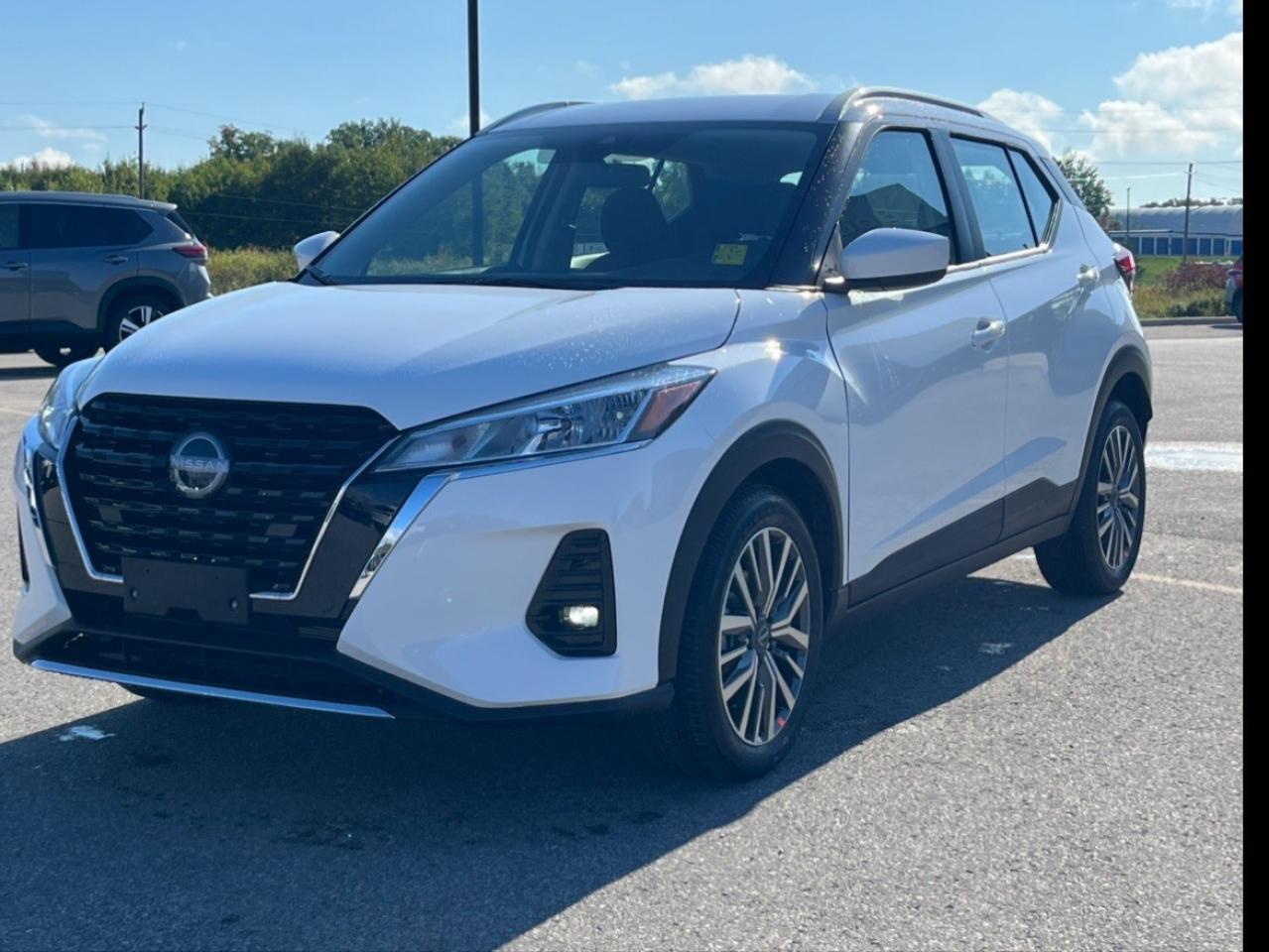 2025 Nissan Kicks Play SV FWD Photo