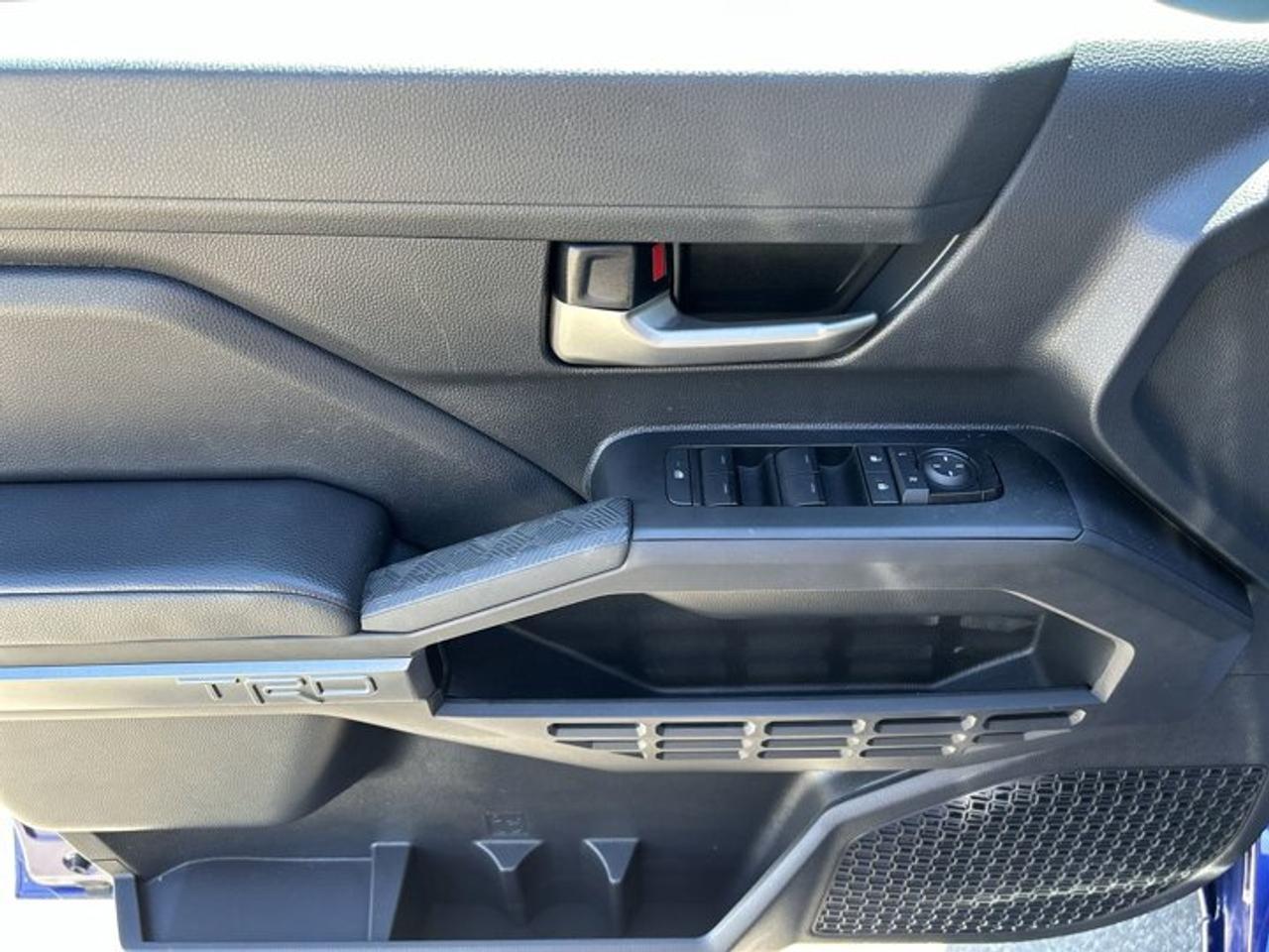 2024 Toyota Tacoma TRD OFFROAD 4X4 Double Cab 5ft Box Photo