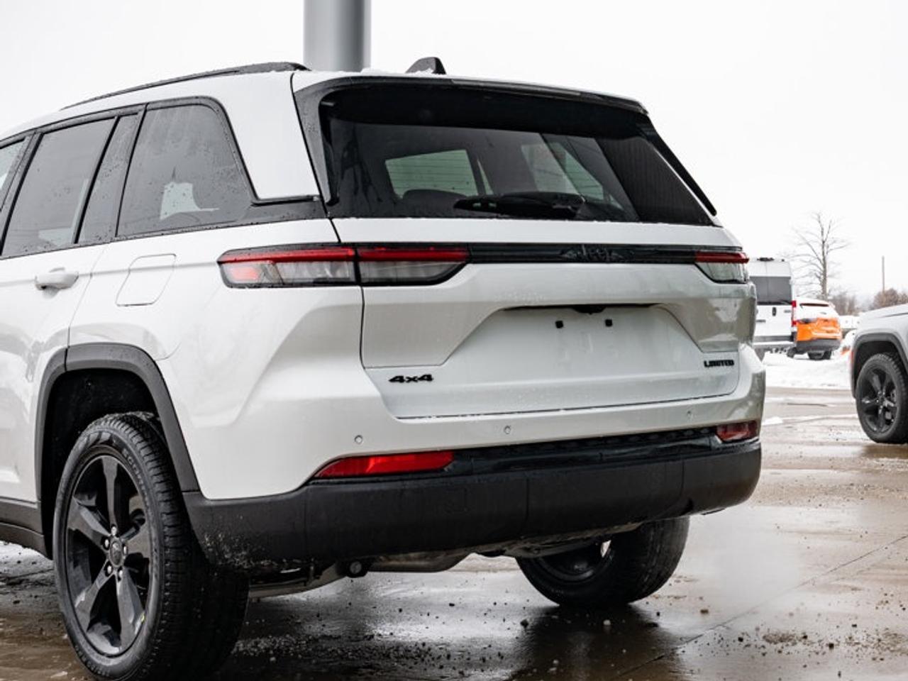 2025 Jeep Grand Cherokee Limited Photo