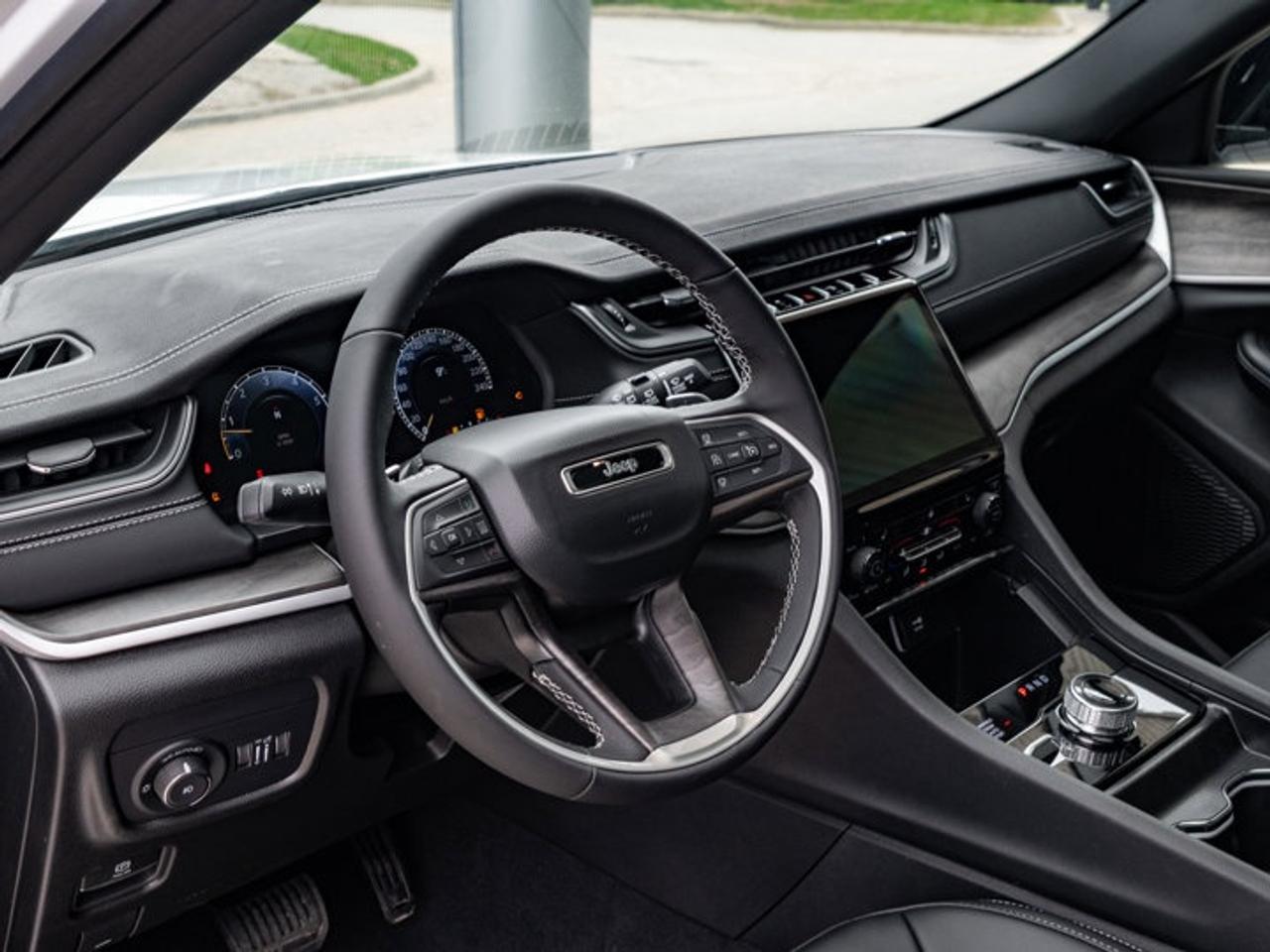 2025 Jeep Grand Cherokee Limited Photo