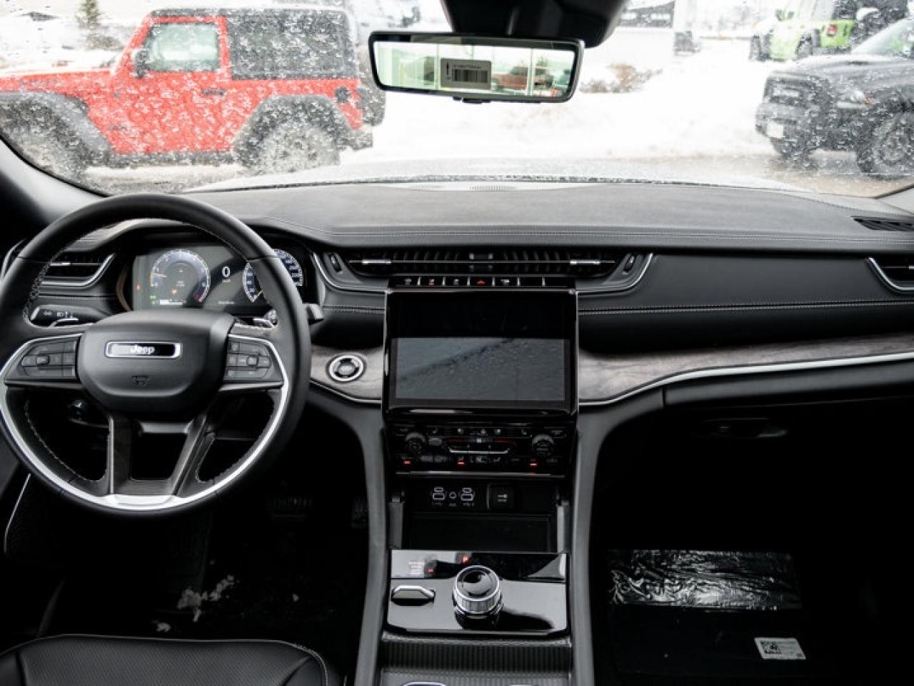 2025 Jeep Grand Cherokee L Limited Photo