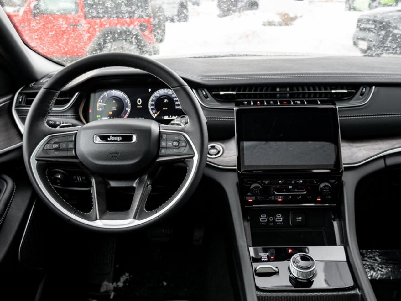 2025 Jeep Grand Cherokee L Limited Photo