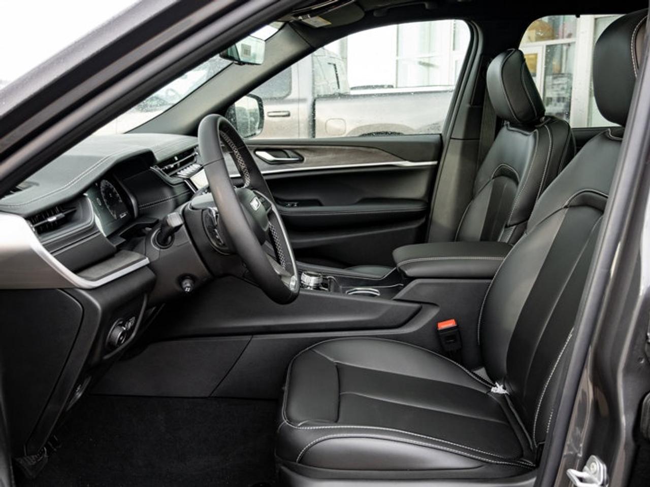 2025 Jeep Grand Cherokee L Limited Photo