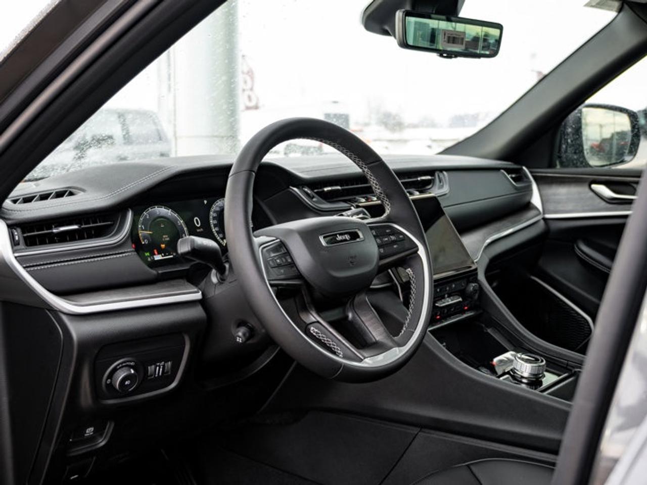 2025 Jeep Grand Cherokee L Limited Photo