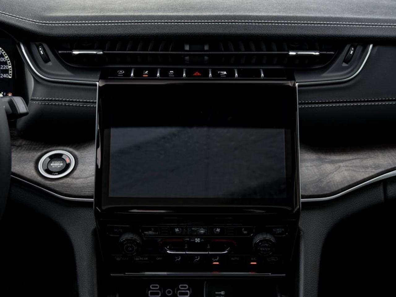 2025 Jeep Grand Cherokee L Limited Photo