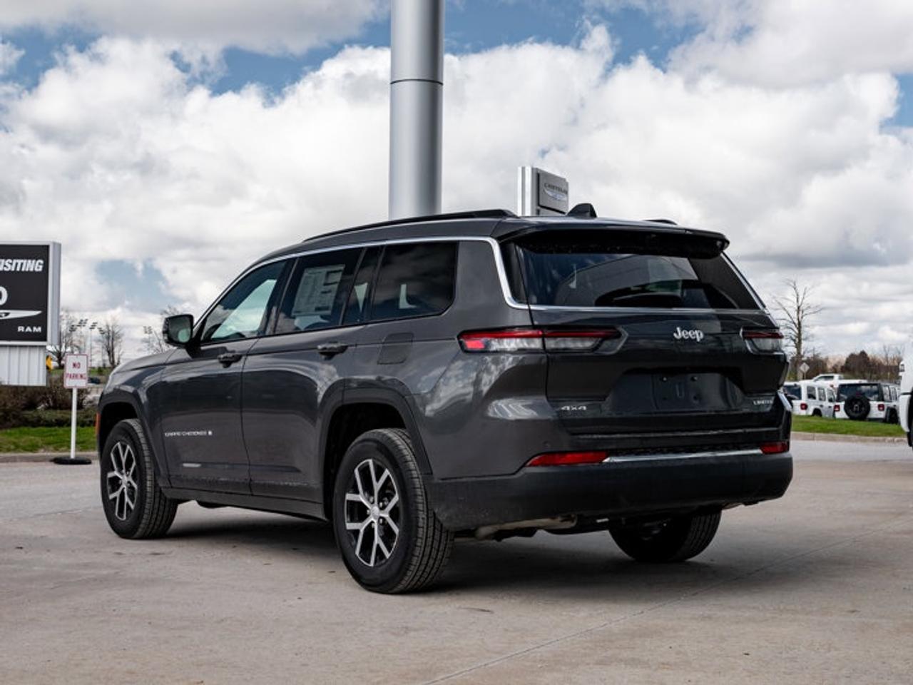 2025 Jeep Grand Cherokee L Limited Photo