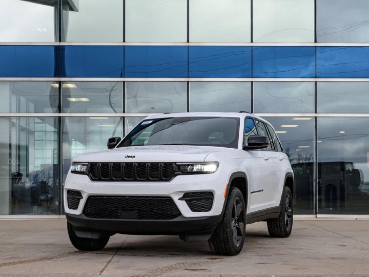 2025 Jeep Grand Cherokee Altitude Photo