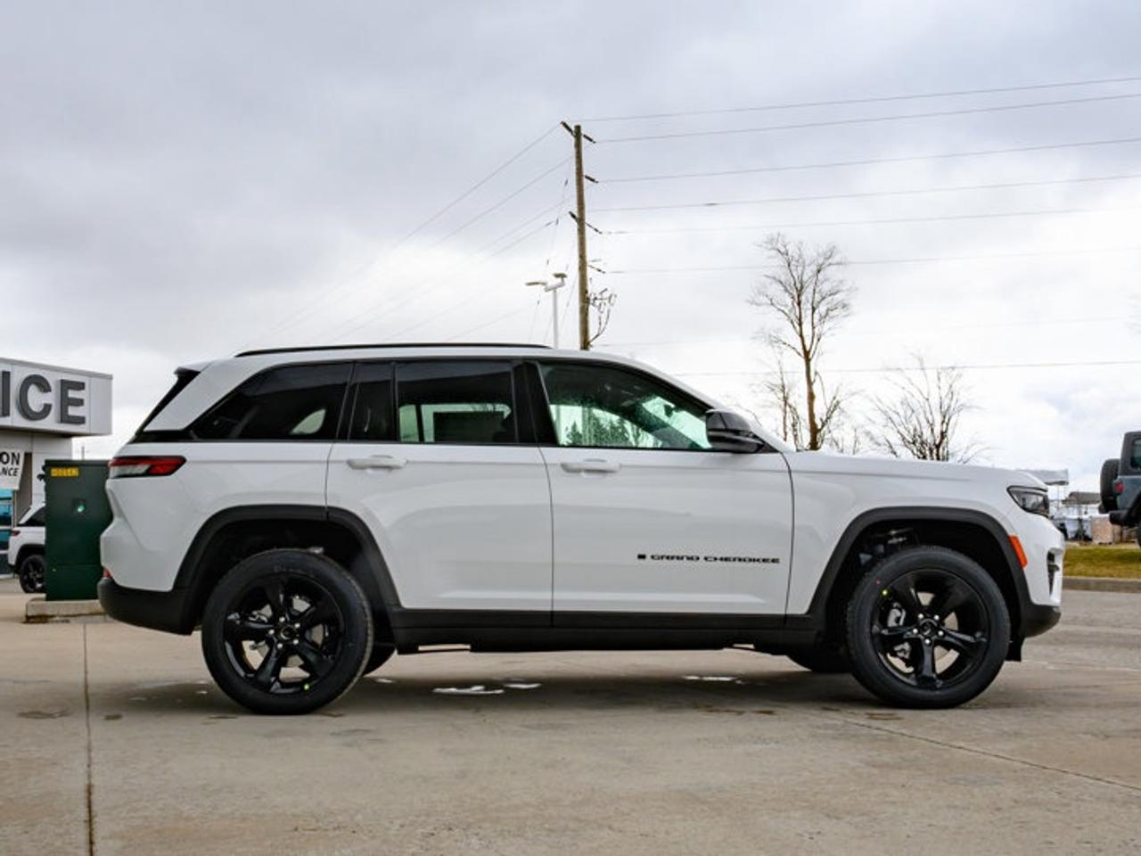 2025 Jeep Grand Cherokee Altitude Photo