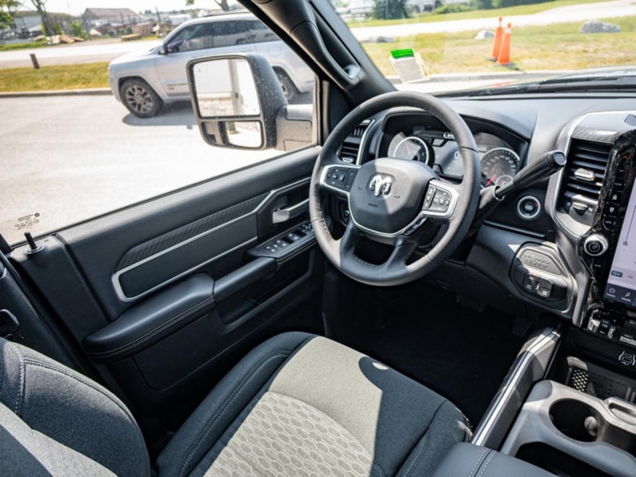 2025 RAM 2500 Big Horn Photo