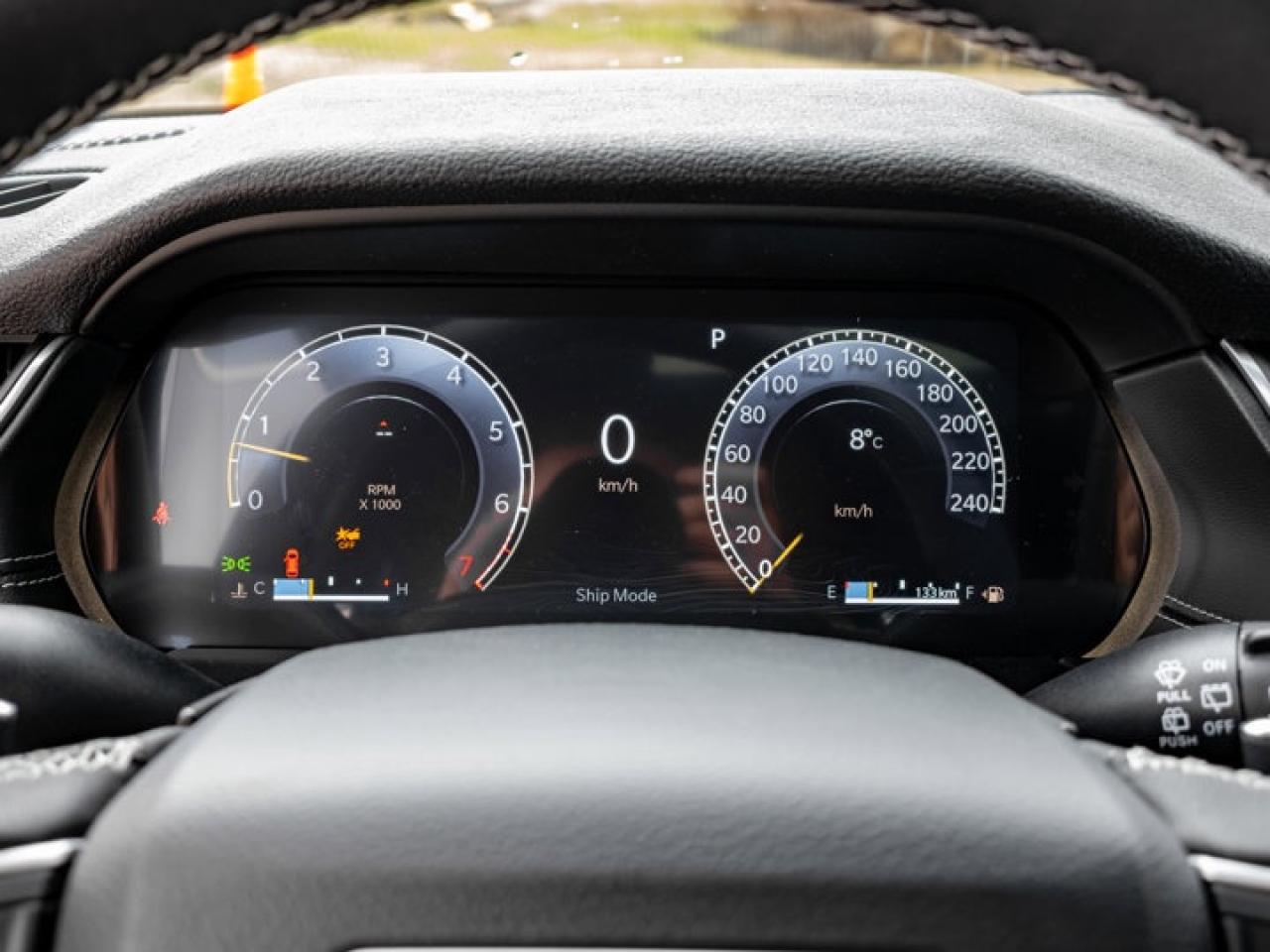 2025 Jeep Grand Cherokee Altitude Photo3