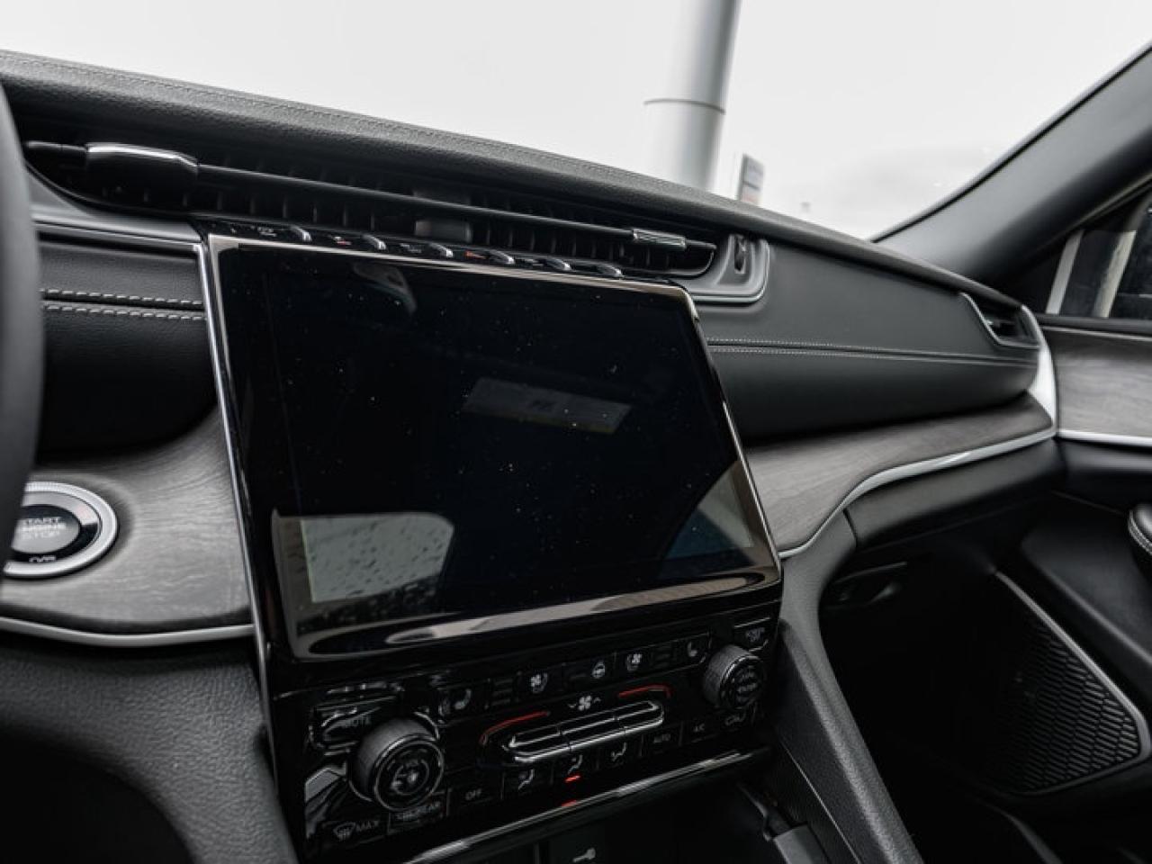 2025 Jeep Grand Cherokee Limited Photo