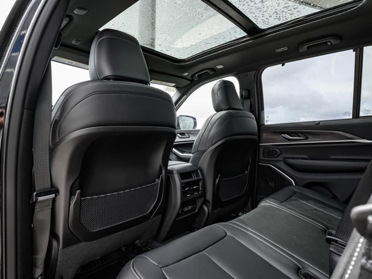 2025 Jeep Grand Cherokee Limited Photo