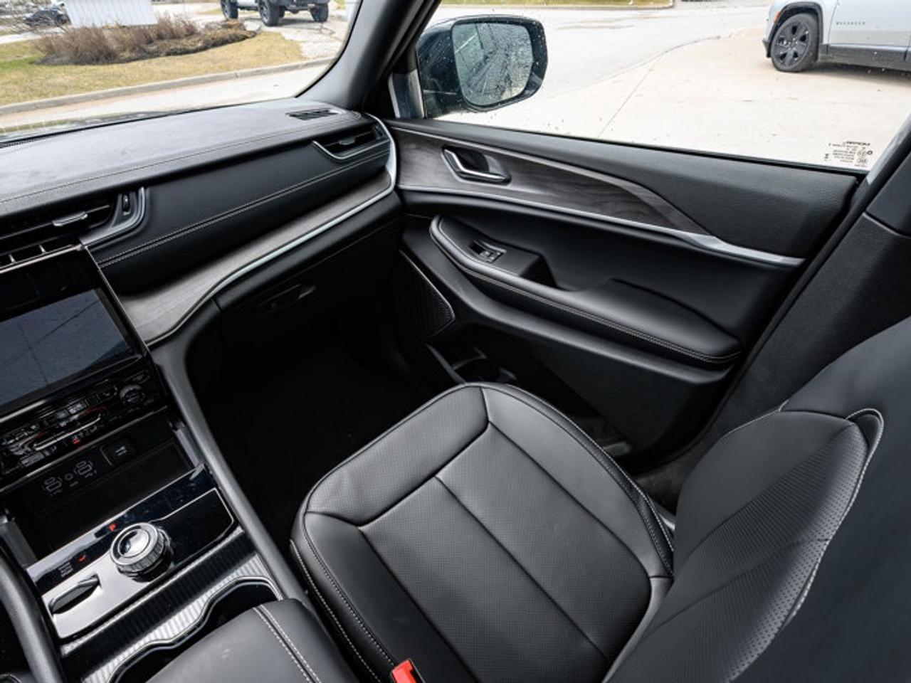 2025 Jeep Grand Cherokee Limited Photo