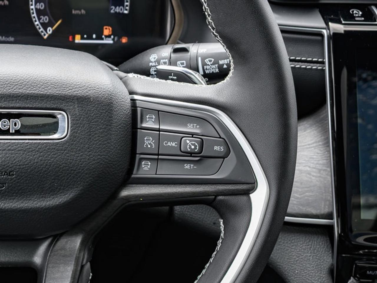 2025 Jeep Grand Cherokee Limited Photo