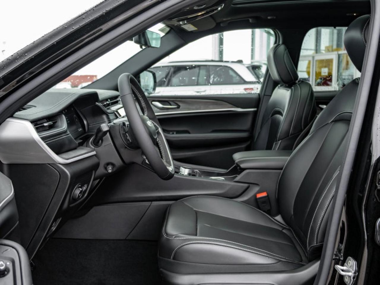 2025 Jeep Grand Cherokee L Limited Photo