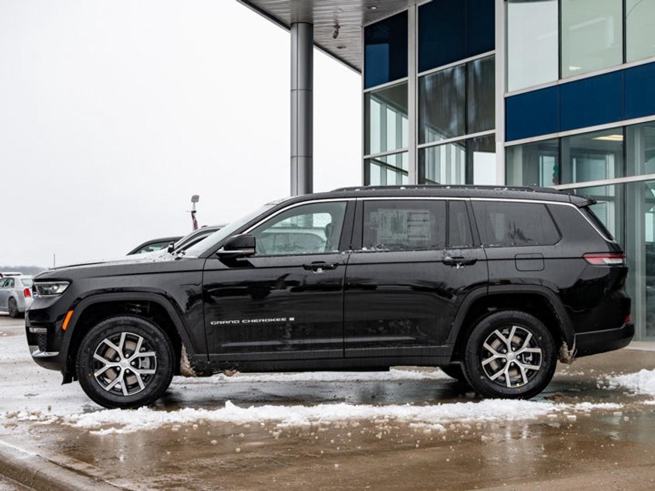 2025 Jeep Grand Cherokee L Limited Photo4