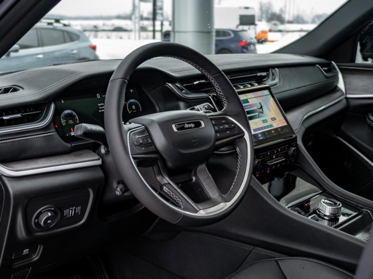 2025 Jeep Grand Cherokee L Limited Photo