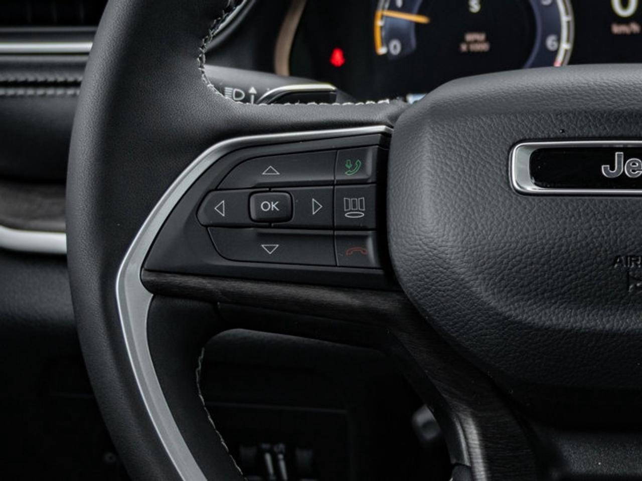 2025 Jeep Grand Cherokee L Limited Photo