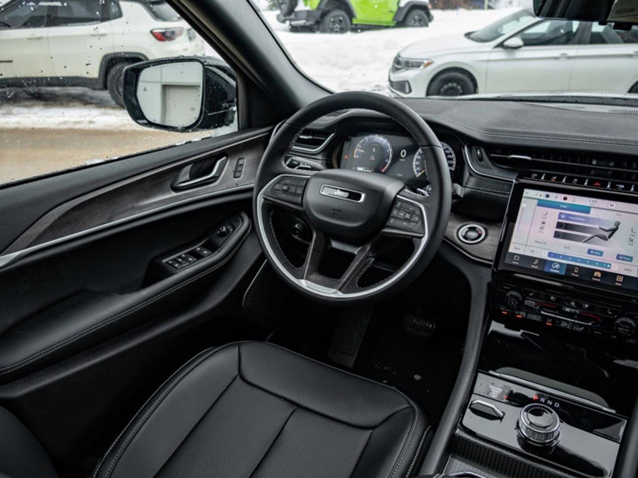 2025 Jeep Grand Cherokee L Limited Photo