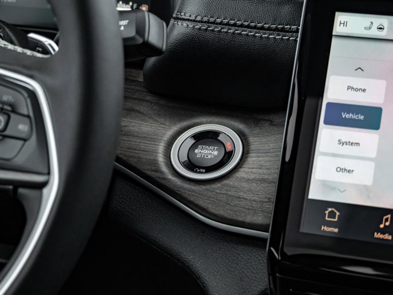 2025 Jeep Grand Cherokee L Limited Photo