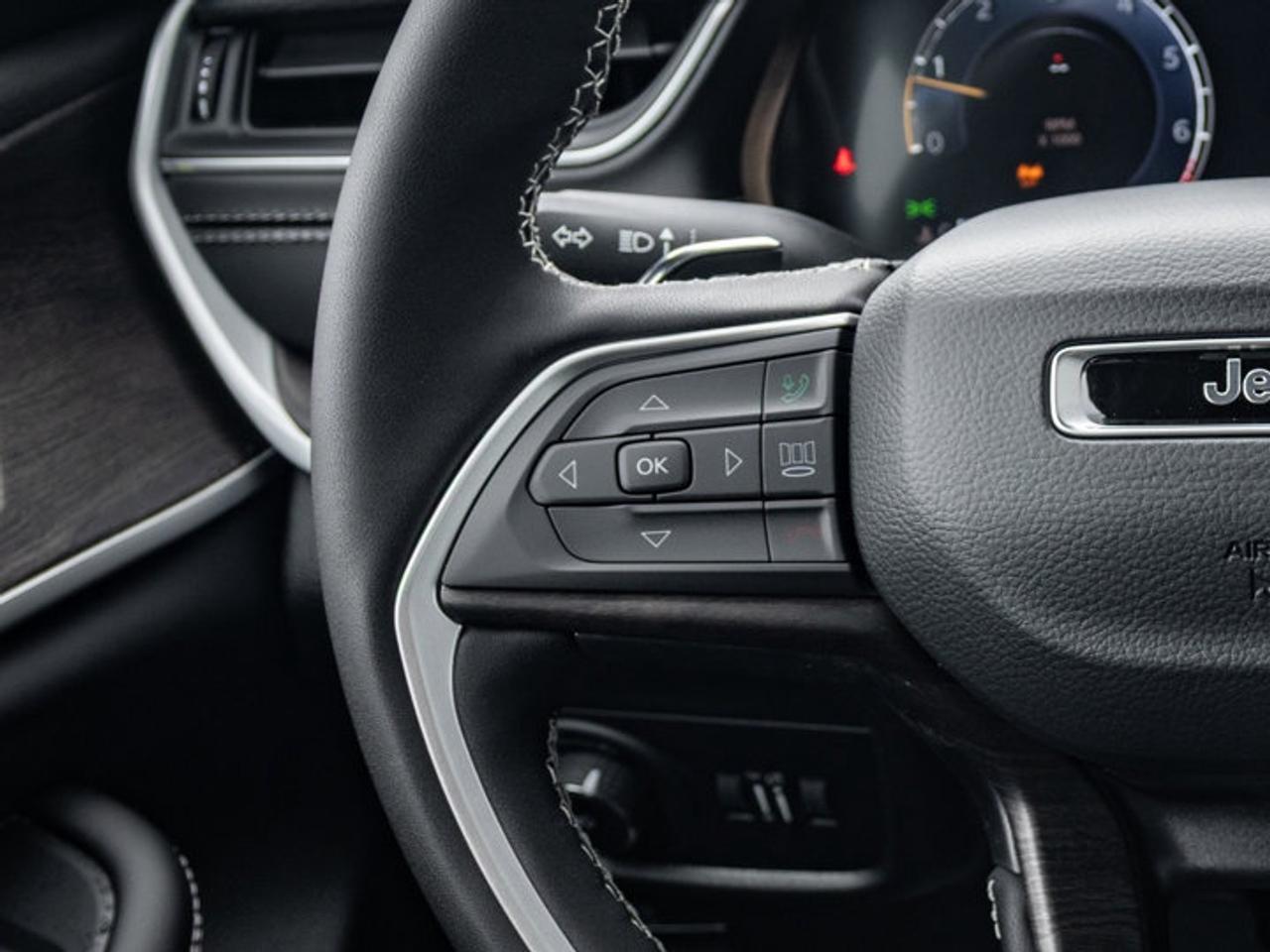 2025 Jeep Grand Cherokee Limited Photo