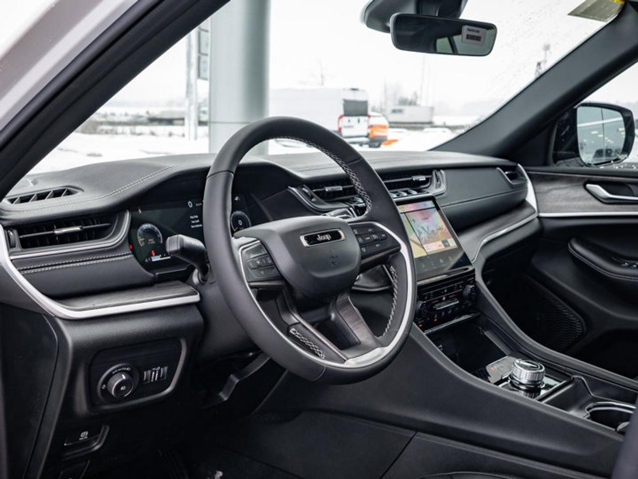 2025 Jeep Grand Cherokee Limited Photo