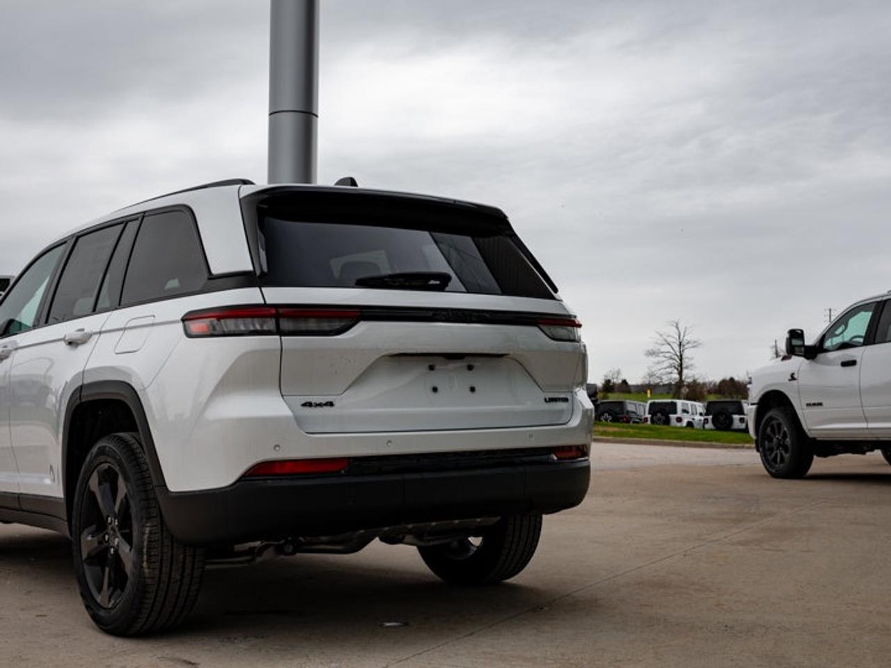 2025 Jeep Grand Cherokee Limited Photo