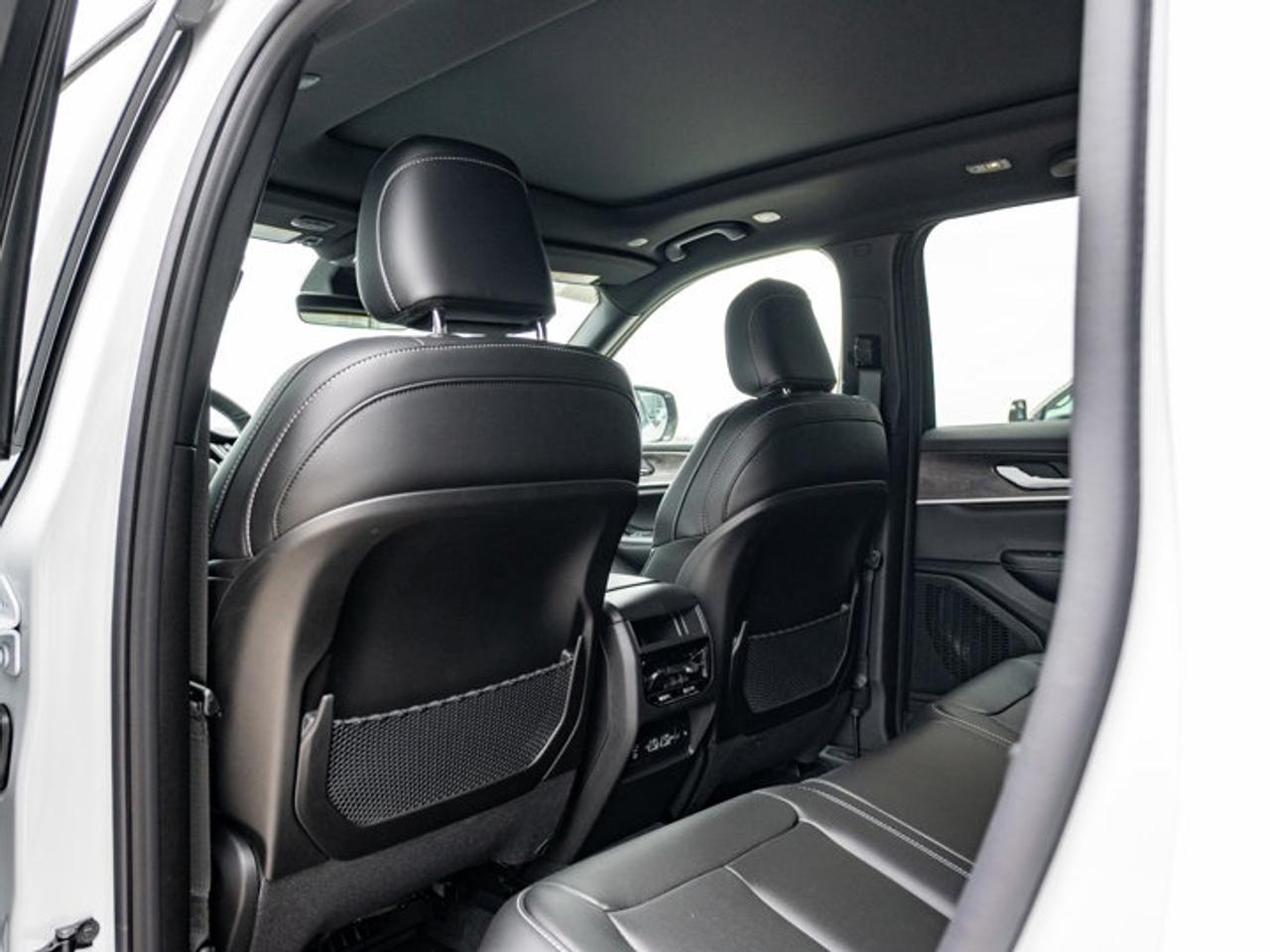 2025 Jeep Grand Cherokee Limited Photo