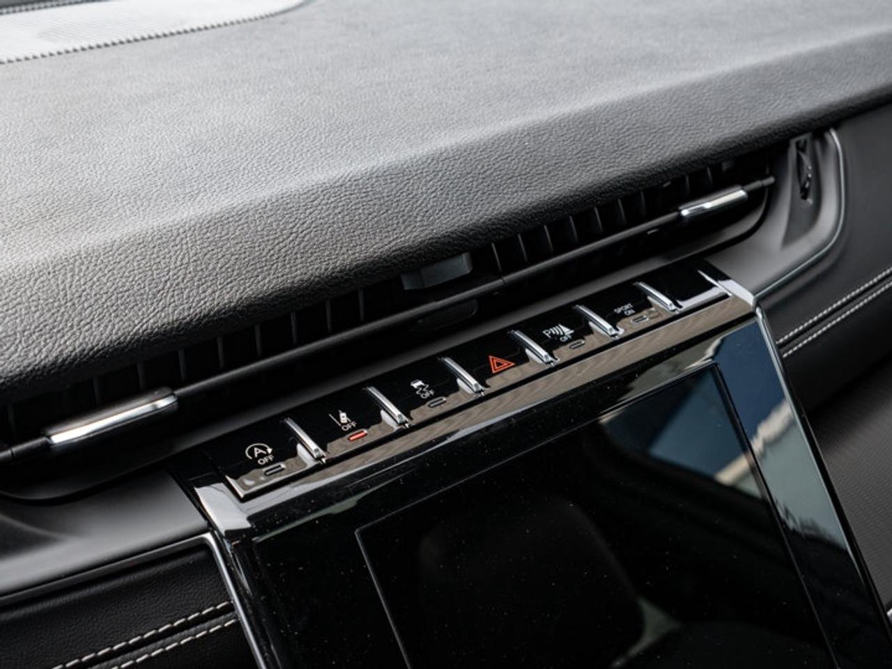 2025 Jeep Grand Cherokee Altitude Photo