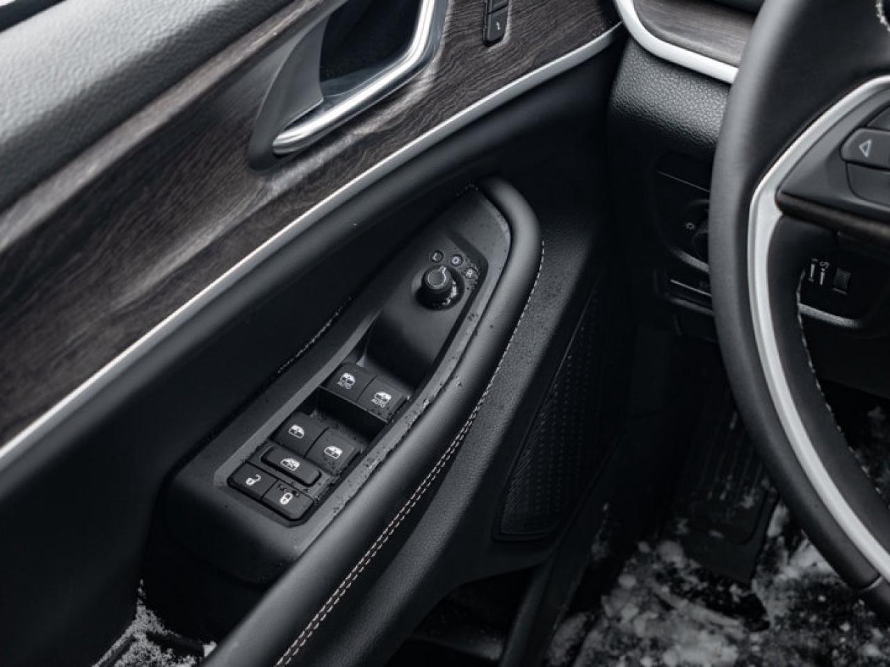 2025 Jeep Grand Cherokee Limited Photo