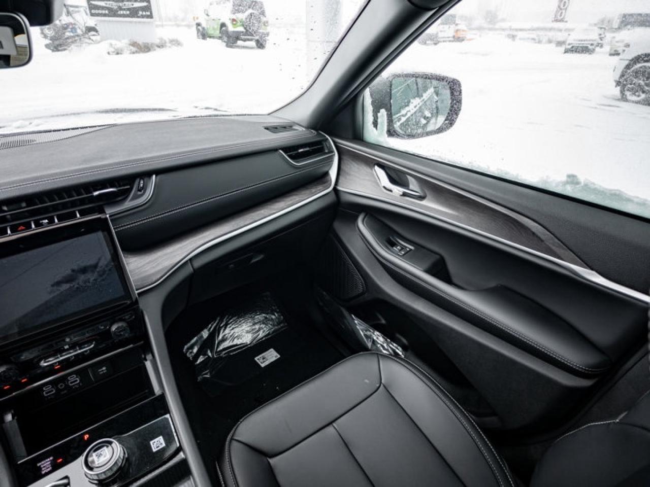 2025 Jeep Grand Cherokee Limited Photo