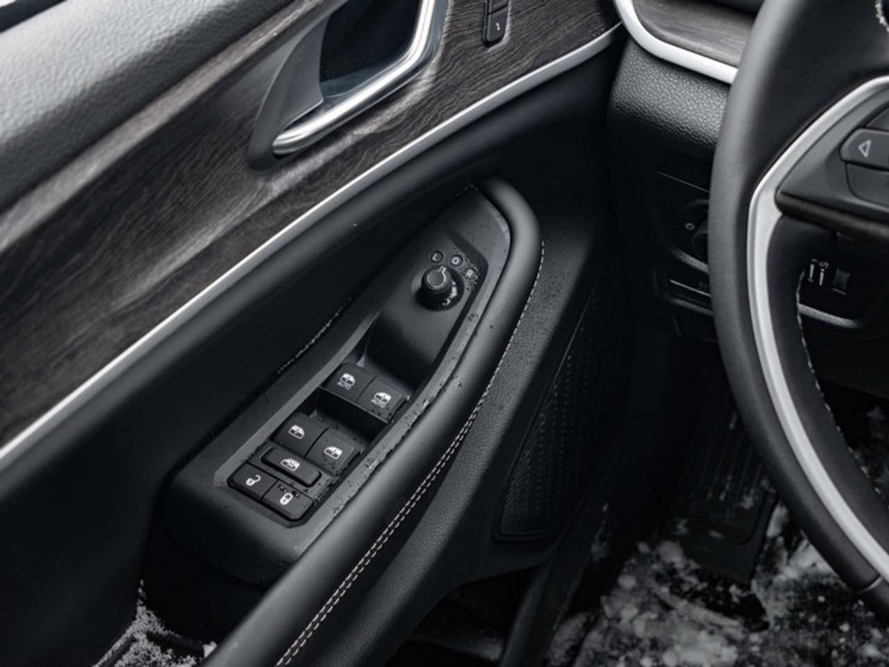 2025 Jeep Grand Cherokee Limited Photo