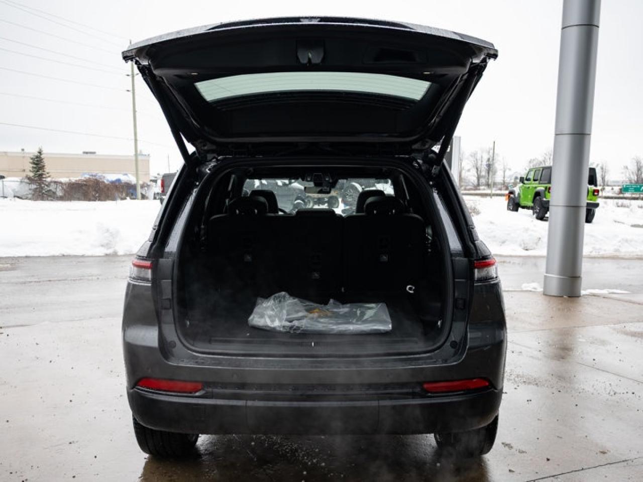 2025 Jeep Grand Cherokee Limited Photo