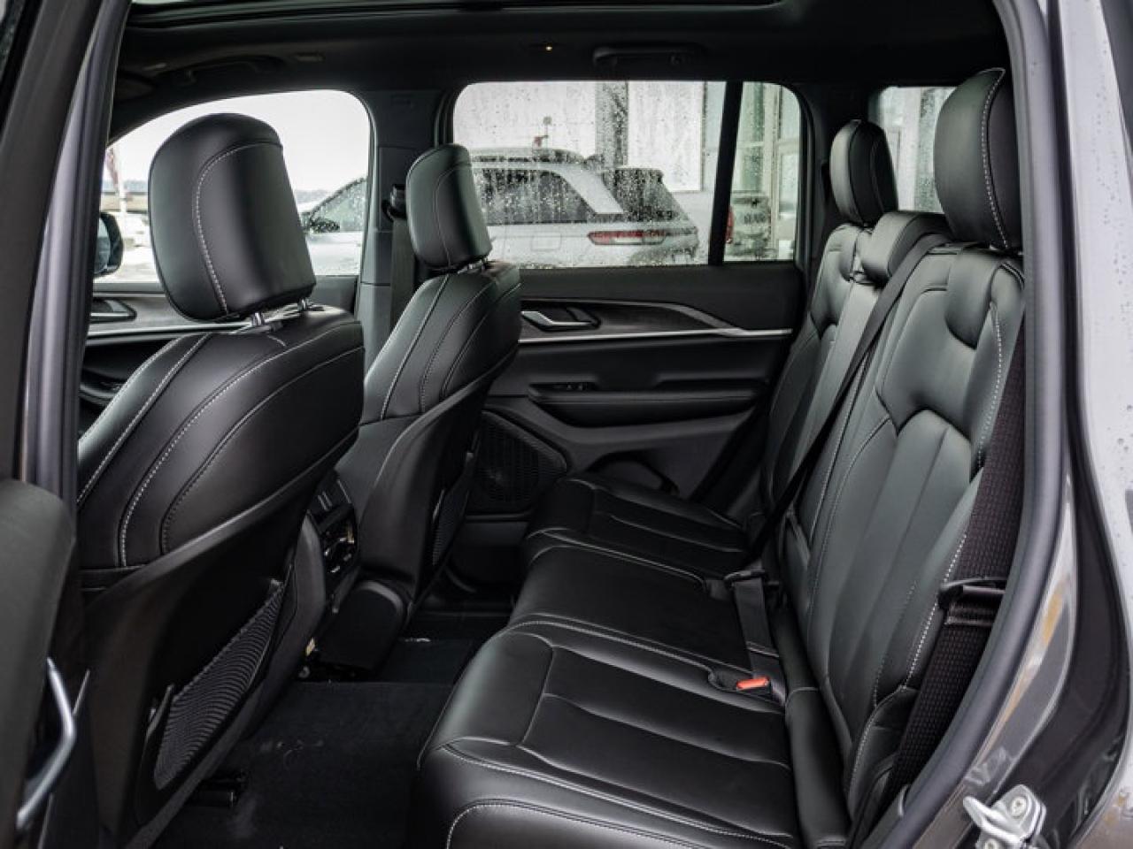 2025 Jeep Grand Cherokee Limited Photo