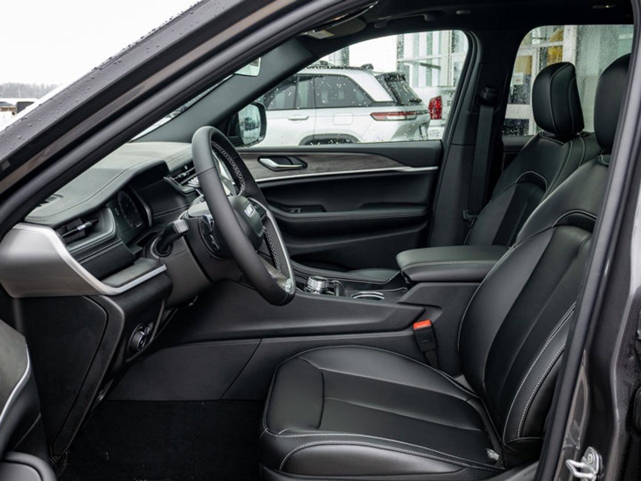 2025 Jeep Grand Cherokee Limited Photo